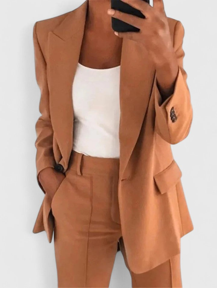 Emberlee | Eleganten Kostim