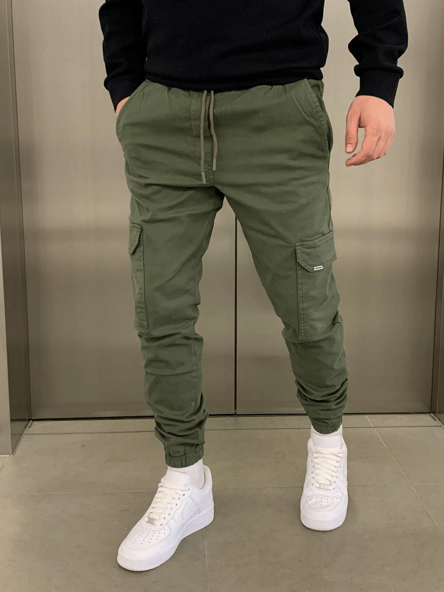 Laurent™ | Modni in praktični jogger cargo