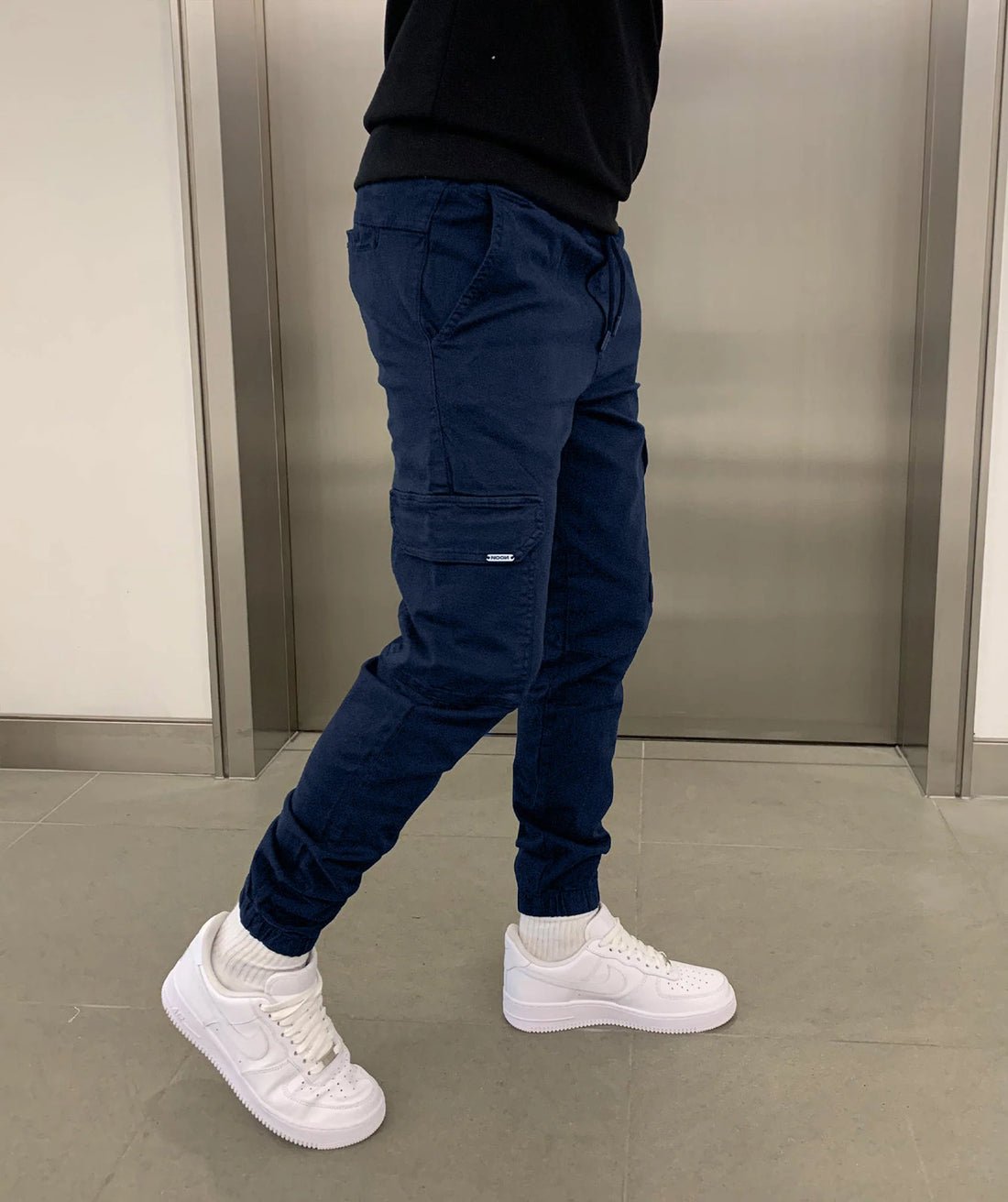 Laurent™ | Modni in praktični jogger cargo