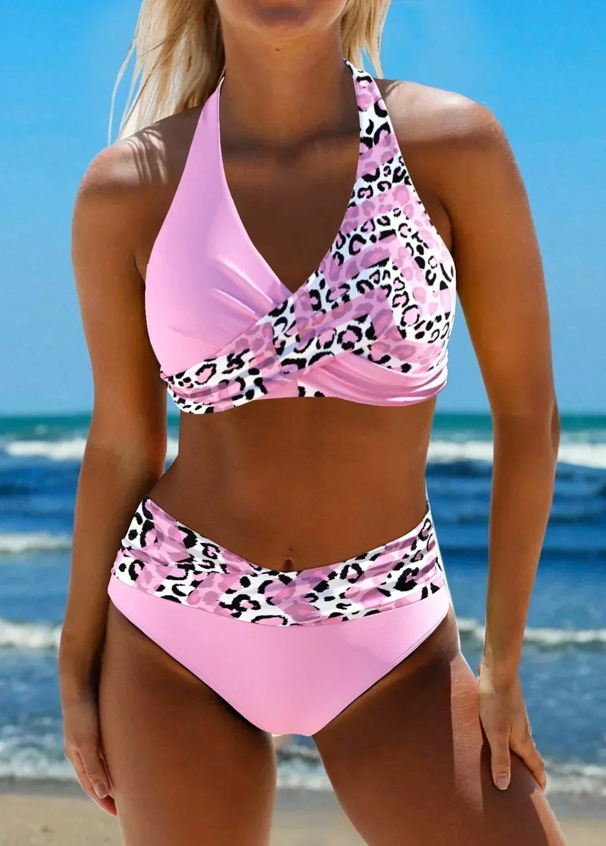 Elnora | Bikini z laskavim krojem in prečnim dizajnom